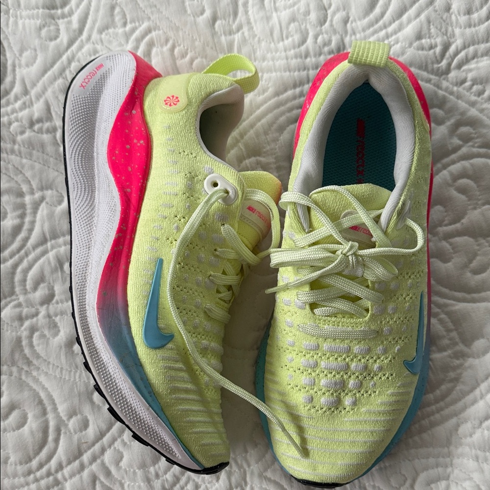 Nike infinity - Lime Green and Pink